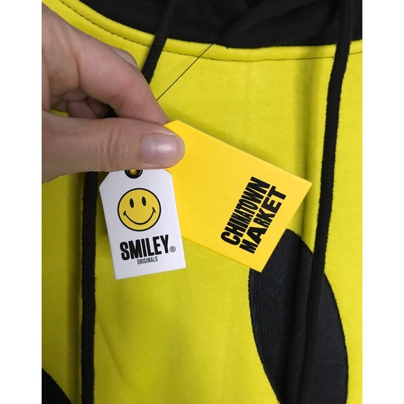 Chinatown Market - Big Smiley‎ Hoodie Medium - Picture 7 of 9